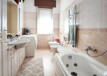 Three-room apartment Via C. Sormani, Cusano Milanino - photo 20