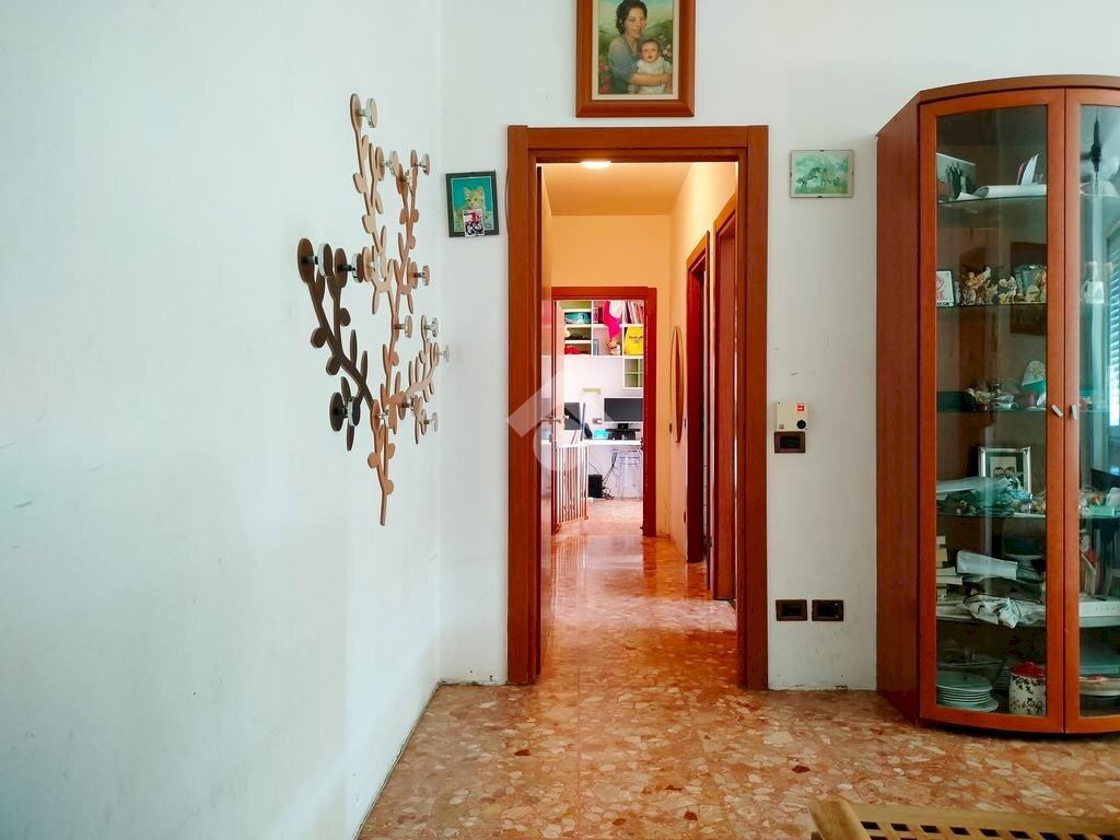 Three-room apartment Via Fratelli Rosselli, Cesano Boscone - photo 2