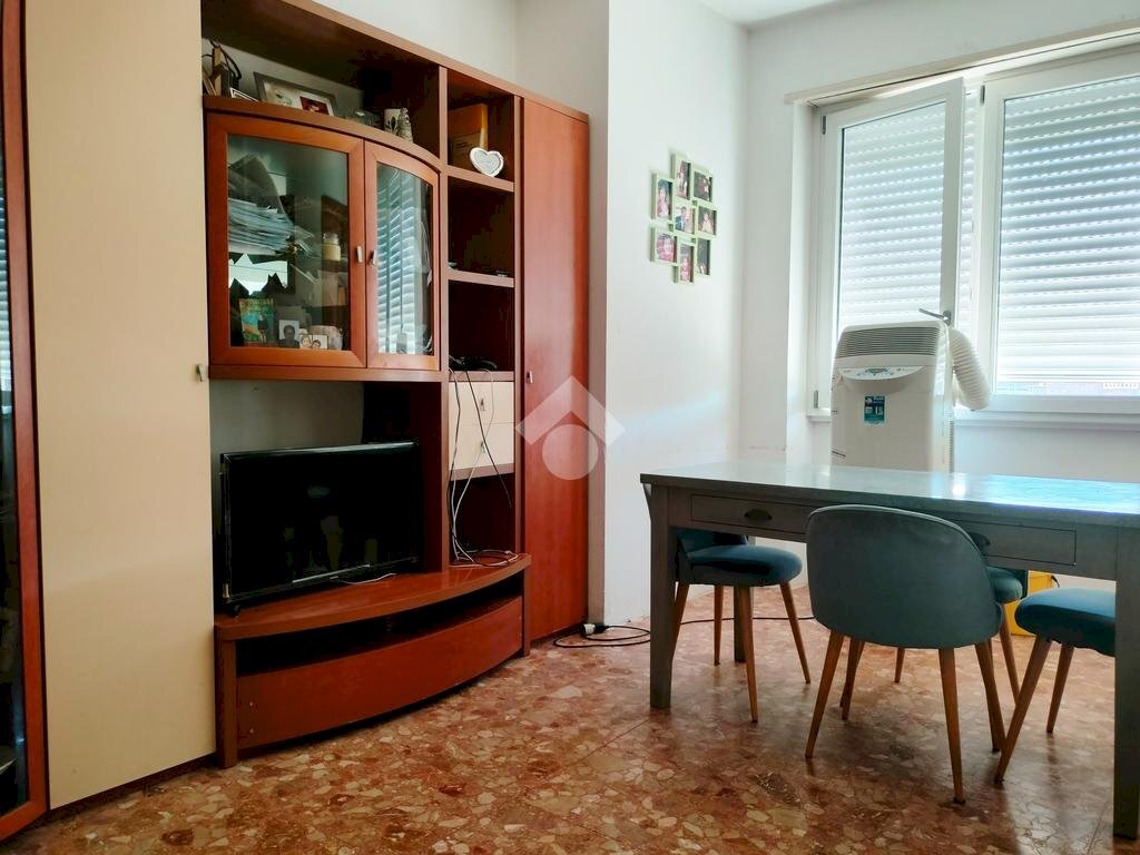 Three-room apartment Via Fratelli Rosselli, Cesano Boscone - photo 3