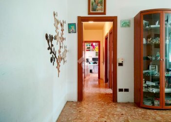 Three-room apartment Via Fratelli Rosselli, Cesano Boscone - photo 2