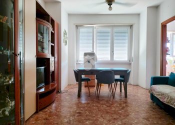 Three-room apartment Via Fratelli Rosselli, Cesano Boscone - photo 4