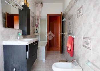 Three-room apartment Via Fratelli Rosselli, Cesano Boscone - photo 27