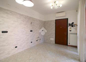 Three-room apartment Via don luigi bettinetti, Rho - photo 12