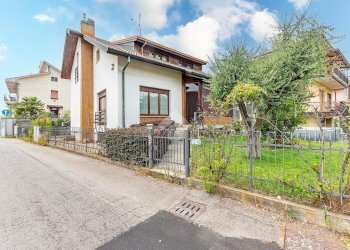Villa Via Friuli, Lainate - photo 1