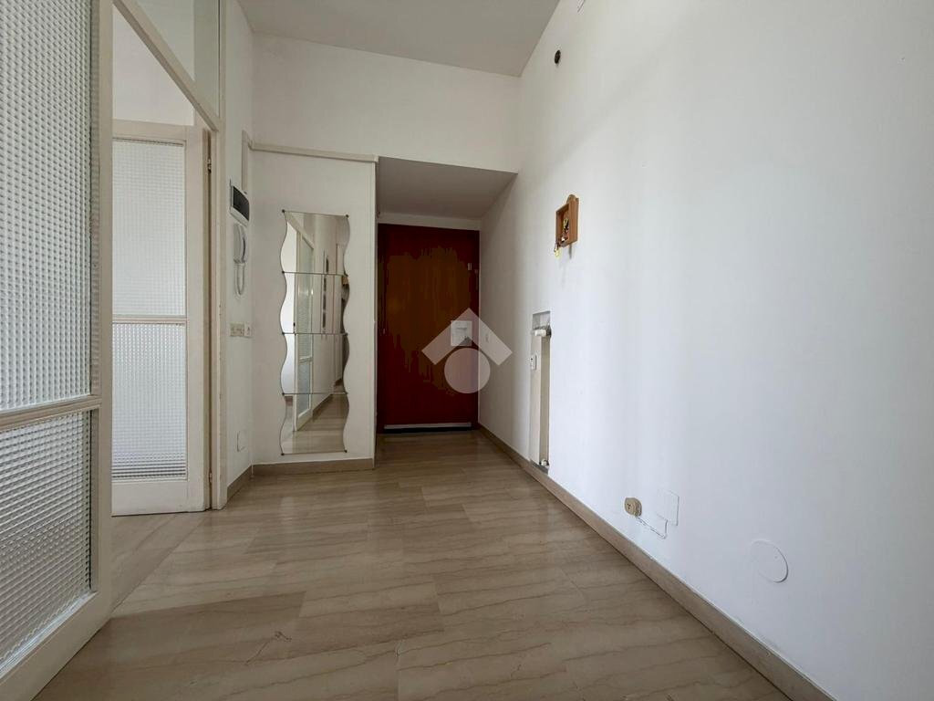 Four-room apartment piazza della Repubblica, Sant'Ilario d'Enza - photo 2