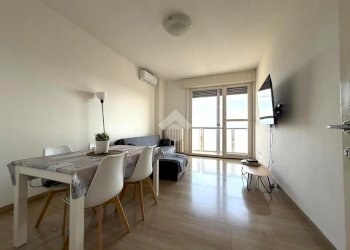 Four-room apartment piazza della Repubblica, Sant'Ilario d'Enza - photo 3