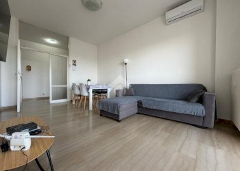 Four-room apartment piazza della Repubblica, Sant'Ilario d'Enza - photo 4