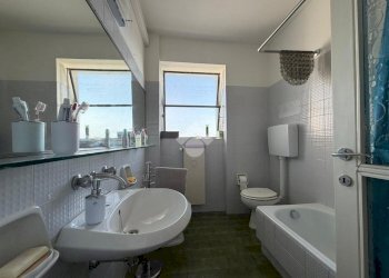 Four-room apartment piazza della Repubblica, Sant'Ilario d'Enza - photo 15
