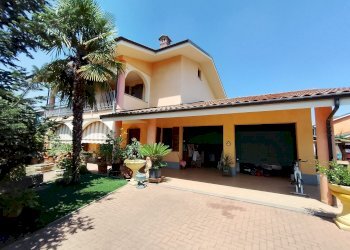 Villa Via R. Carignano, 15, Campiglione Fenile - photo 1