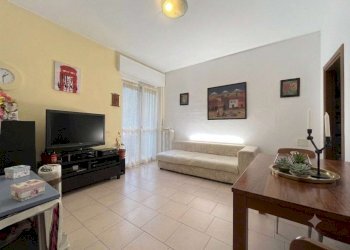 Three-room apartment Villasanta - photo 2
