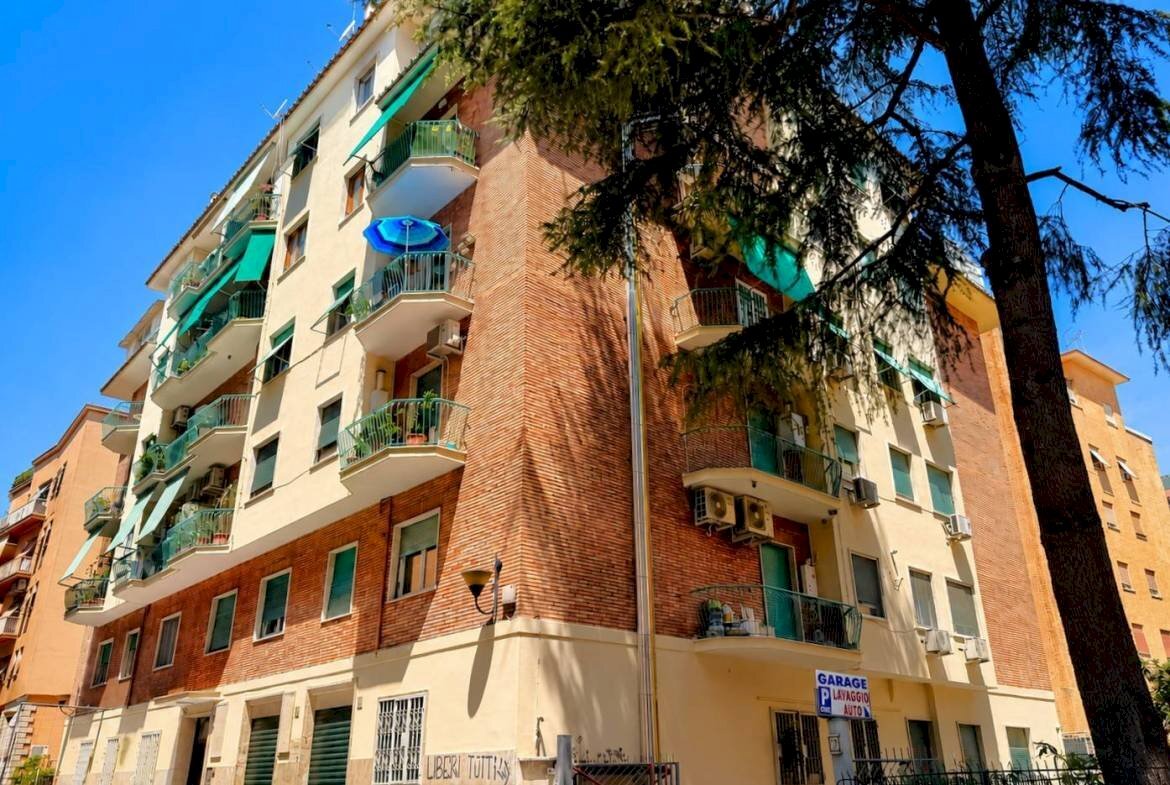 Three-room apartment Via Mesopotamia, Roma - photo 2