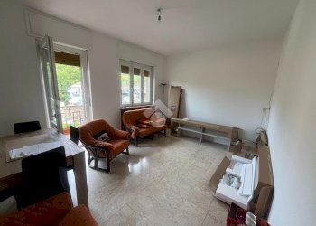 Four-room apartment Via Torino, Ivrea - photo 1