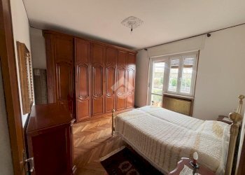 Four-room apartment Via Torino, Ivrea - photo 11