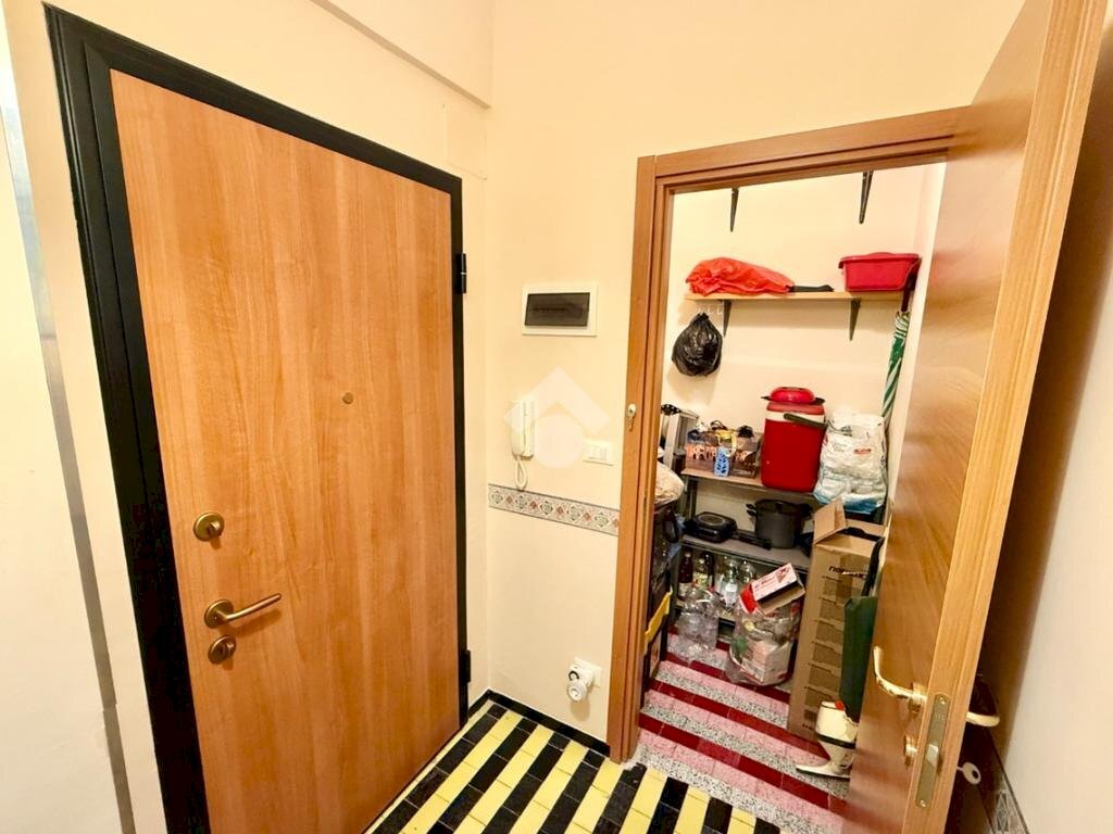 Three-room apartment Via S. Pietro, Albisola Superiore - photo 2