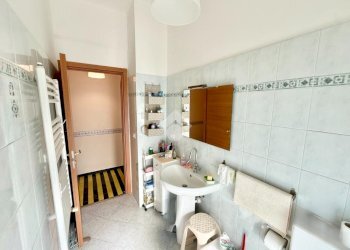 Three-room apartment Via S. Pietro, Albisola Superiore - photo 15