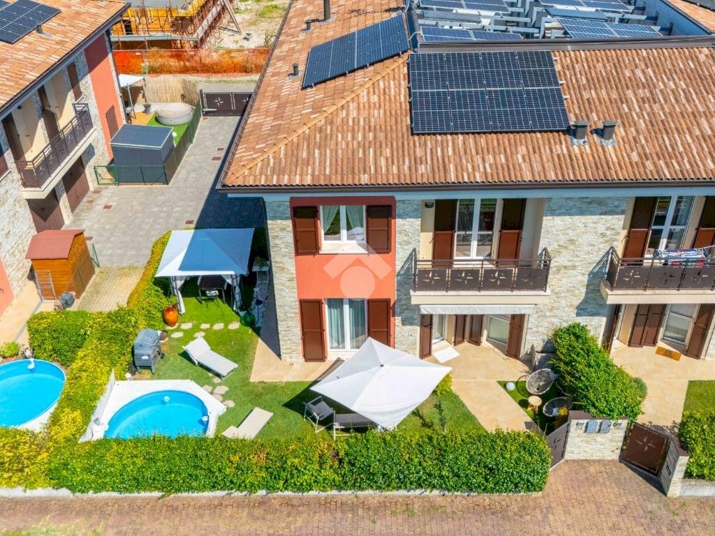 Villa a Schiera Via T. Tasso, Bagnolo in Piano - foto 3