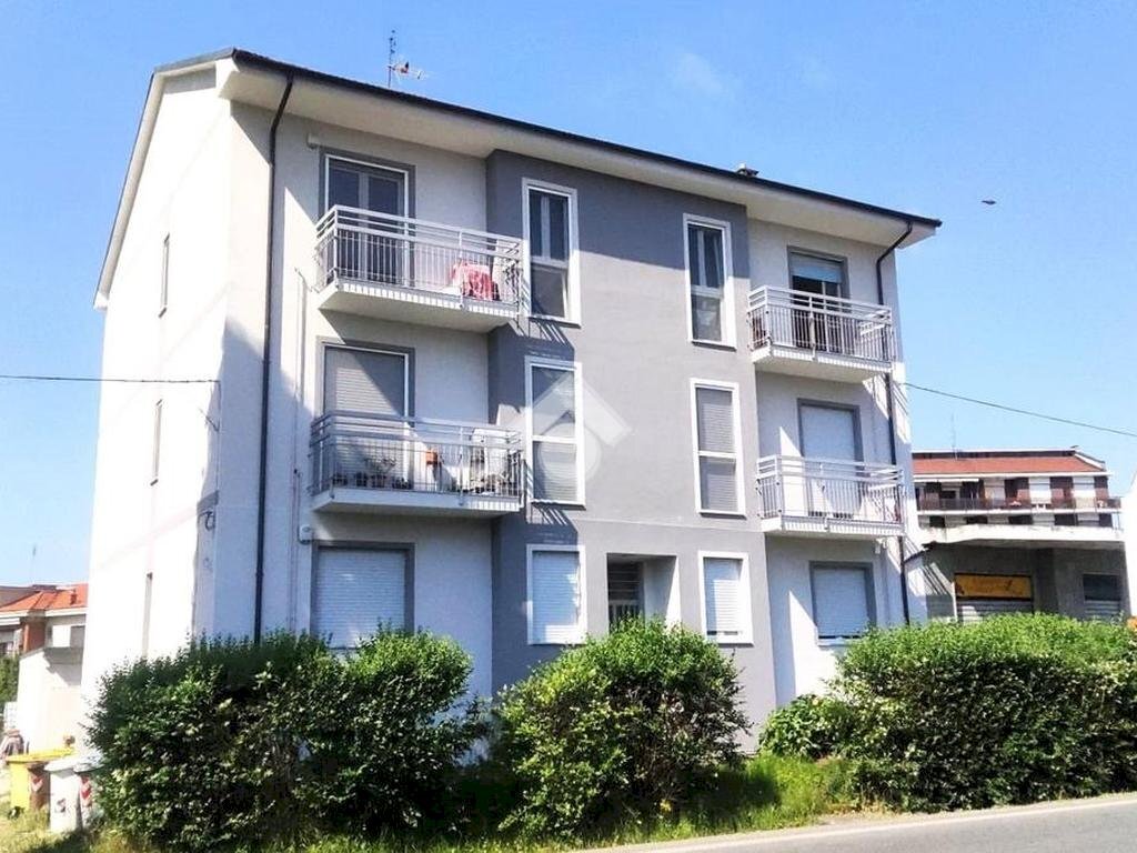 Four-room apartment Via torino, Trofarello - photo 1