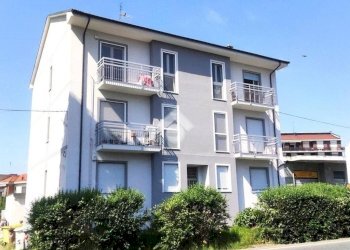 Four-room apartment Via torino, Trofarello - photo 1
