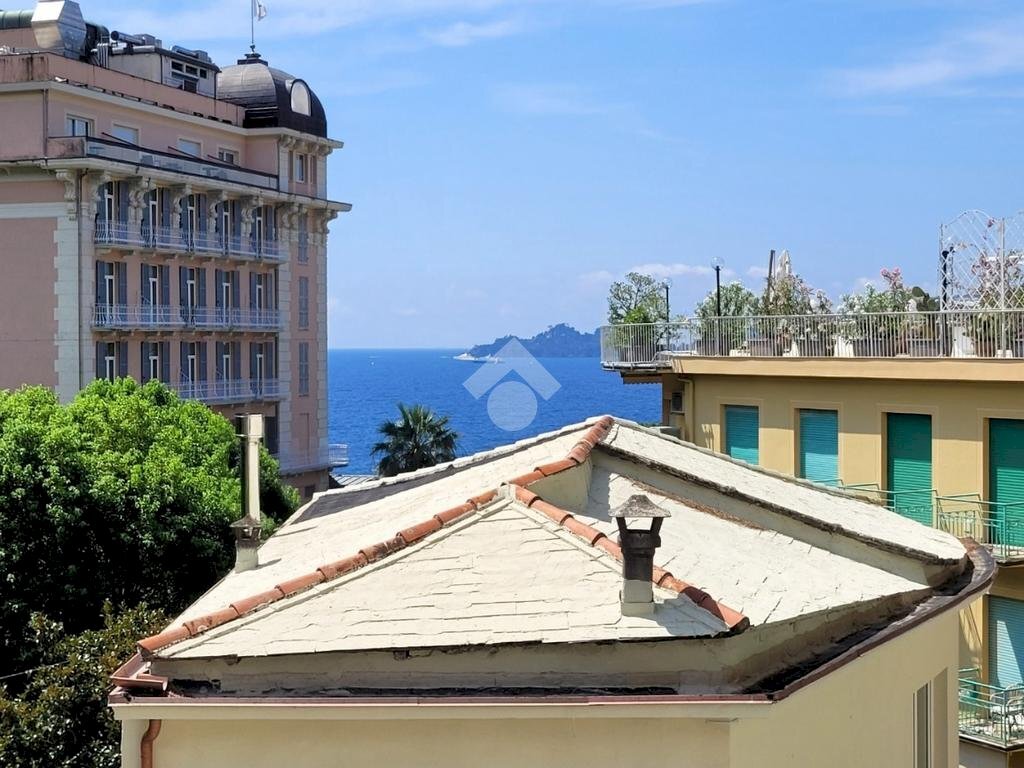 Four-room apartment Via Primavera, Rapallo - photo 1