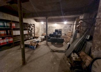 Shop via Isonzo, Torino (neighborhood San Paolo) - photo 17