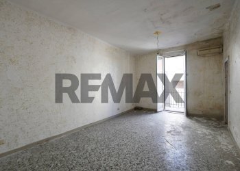 Stanza vuota - Bilocale Via Francesco Rismondi
 
9, Bari - foto 2