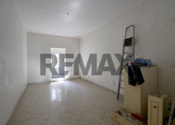Stanza vuota - Bilocale Via Francesco Rismondi
 
9, Bari - foto 8