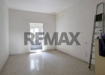 Stanza vuota - Bilocale Via Francesco Rismondi
 
9, Bari - foto 9