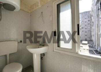 Bagno - Bilocale Via Francesco Rismondi
 
9, Bari - foto 11