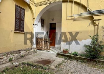 Casa all\'aperto - Independent house VIA FRANGI
 
12, Villa Guardia - photo 2
