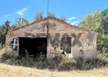 Casa all\'aperto - Casa indipendente contrada divina pastora
 
18, Tolentino - foto 6