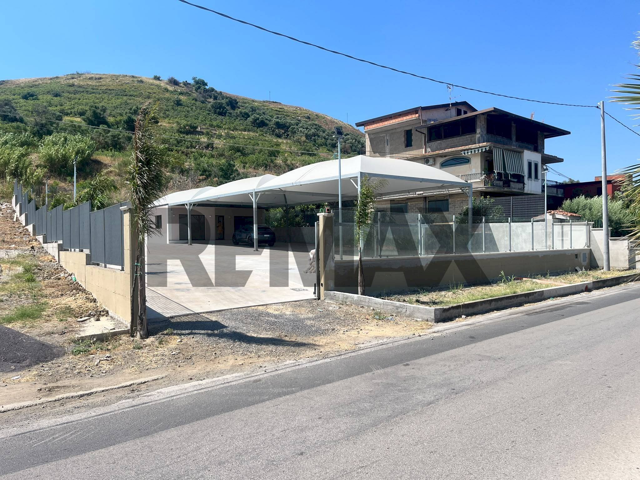 Casa all\'aperto - Terreno edificabile Viale Resistenza Partigiana
 
300, Palagonia - foto 1