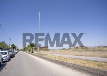Edificio all\'aperto - Terreno edificabile Viale Resistenza Partigiana
300, Palagonia - foto 4
