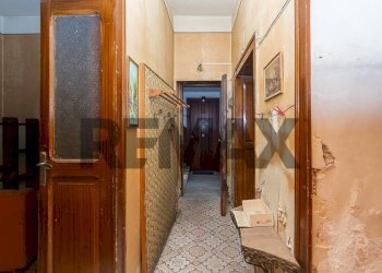 Hall / corridoio - Trilocale VIA DELLA CONCORDIA
 
124, Catania - foto 18