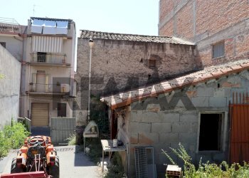 Edificio all\'aperto - Independent house Via Umberto I
 
146, Calatabiano - photo 9