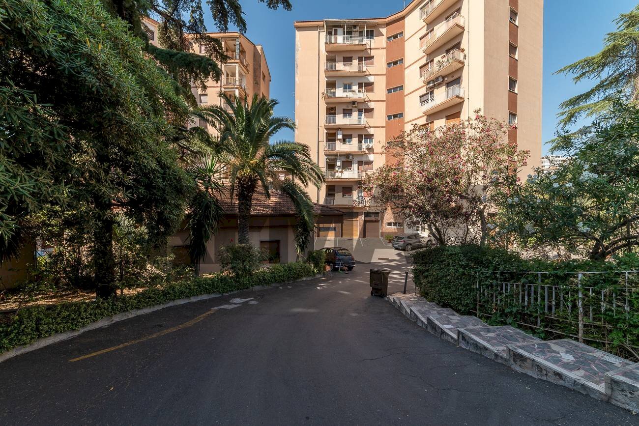 Edificio all\'aperto - Appartamento Via Rosso Di San Secondo
 
14, Catania - foto 3