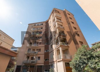 Edificio all\'aperto - Appartamento Via Rosso Di San Secondo
 
14, Catania - foto 4