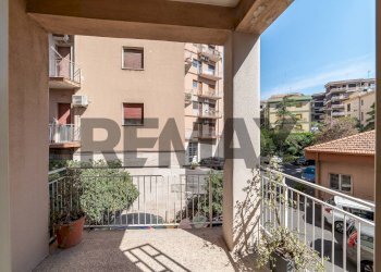 Balcone - Appartamento Via Rosso Di San Secondo
 
14, Catania - foto 27