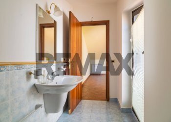 Bagno - Appartamento Via Della Regione
 
188, San Giovanni la Punta - foto 10