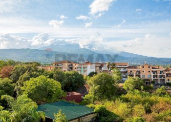 Vista delle montagne - Appartamento Via Finocchiaro
 
34, Santa Venerina - foto 1