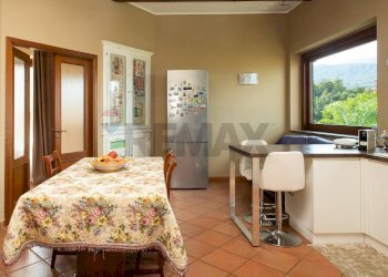 Sala da pranzo - Appartamento Via Finocchiaro
 
34, Santa Venerina - foto 16