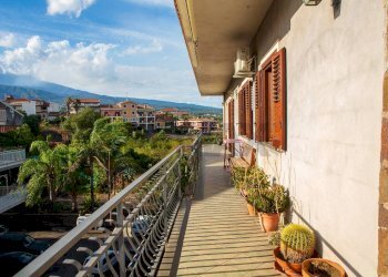 Balcone - Appartamento Via Finocchiaro
 
34, Santa Venerina - foto 45