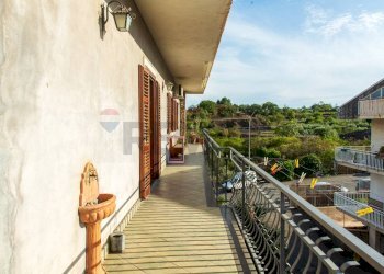 Balcone - Appartamento Via Finocchiaro
 
34, Santa Venerina - foto 46