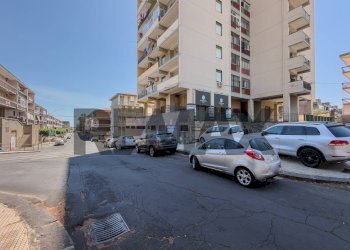 Edificio all\'aperto - Appartamento Via Zia Lisa
 
123, Catania - foto 31