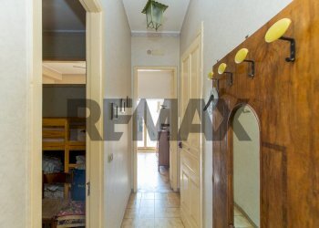 Hall / corridoio - Three-room apartment Via Garibaldi
 
118, Zafferana Etnea - photo 7