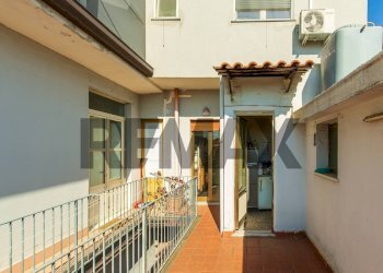 Balcone - Three-room apartment Via Garibaldi
 
118, Zafferana Etnea - photo 28