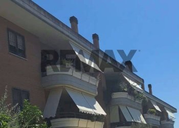 Edificio all\'aperto - Two-room apartment Via Di Vermicino
92, Roma - photo 4