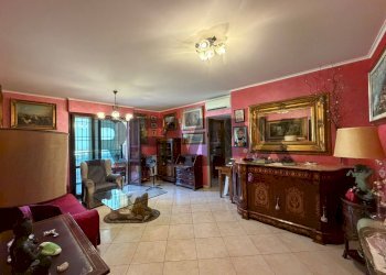 Soggiorno - Two-room apartment Via Di Vermicino
92, Roma - photo 3