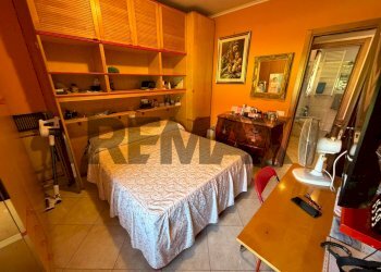 Camera / camera da letto - Two-room apartment Via Di Vermicino
92, Roma - photo 4