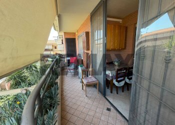 Balcone - Two-room apartment Via Di Vermicino
92, Roma - photo 9