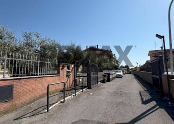 Edificio all\'aperto - Two-room apartment Via Di Vermicino
92, Roma - photo 15